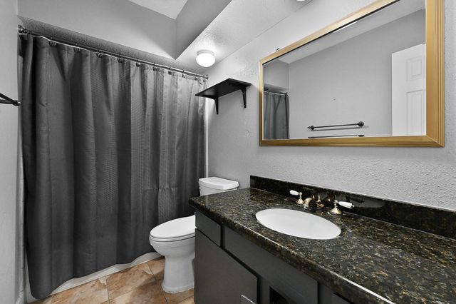 12714 Huntington Field Drive, Houston, TX 77099