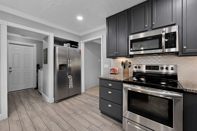 12714 Huntington Field Drive, Houston, TX 77099