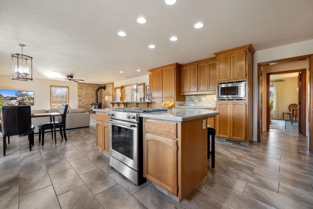 19909 E. Comstock Rd, Linden, CA 95236