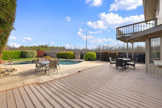 19909 E. Comstock Rd, Linden, CA 95236