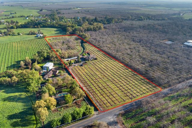 19909 E. Comstock Rd, Linden, CA 95236