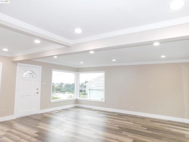 15976 Carolyn St, San Leandro, CA 94578