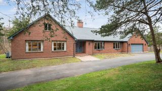 63 Duncaster Road, Bloomfield, CT 06002