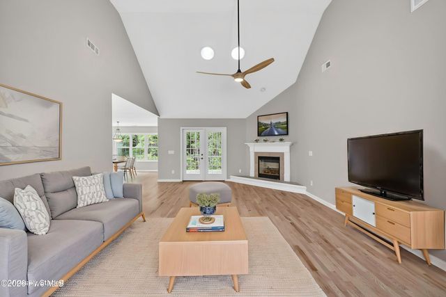 5204 Treybrooke Drive, Wilmington, NC 28409