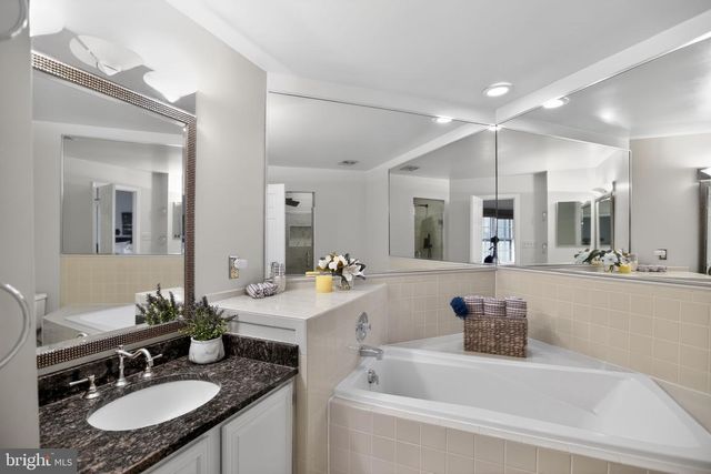 6065 ESTATES DR, Alexandria, VA 22310