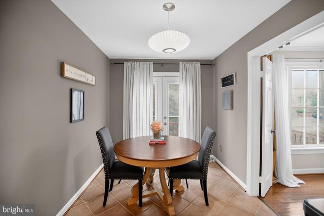 6065 ESTATES DR, Alexandria, VA 22310