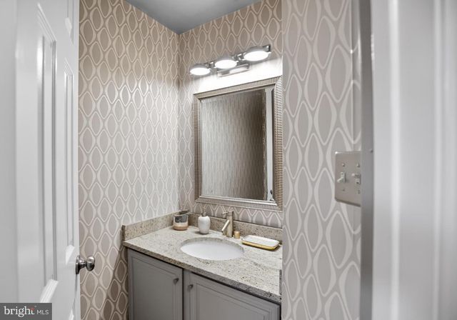 6065 ESTATES DR, Alexandria, VA 22310