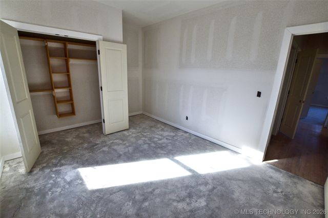 18864 W Hunters Court, Park Hill, OK 74451