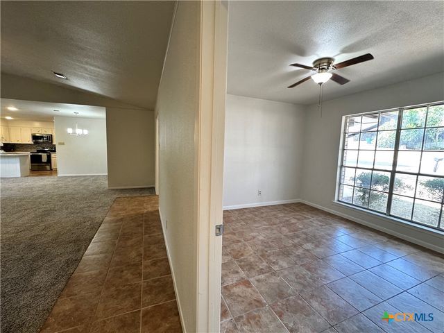 513 E 27th Avenue, Belton, TX 76513