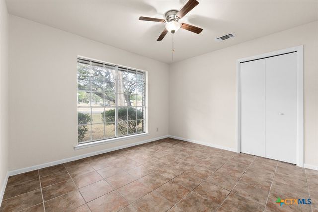 513 E 27th Avenue, Belton, TX 76513