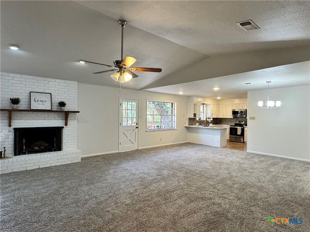 513 E 27th Avenue, Belton, TX 76513