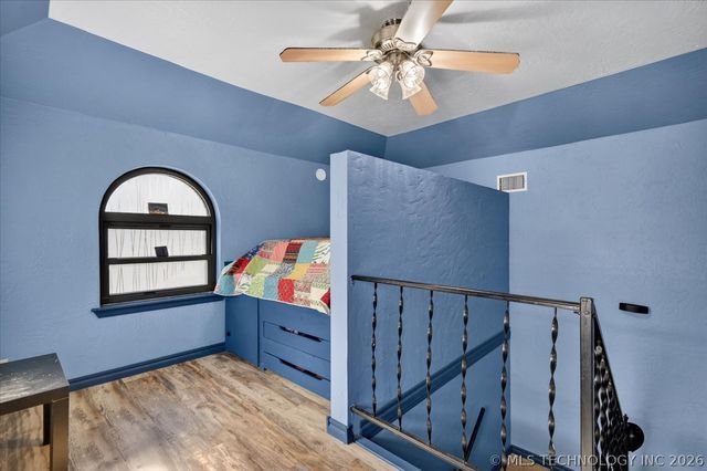 725 Kenwood Drive, Bartlesville, OK 74006