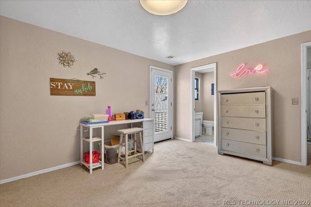 725 Kenwood Drive, Bartlesville, OK 74006