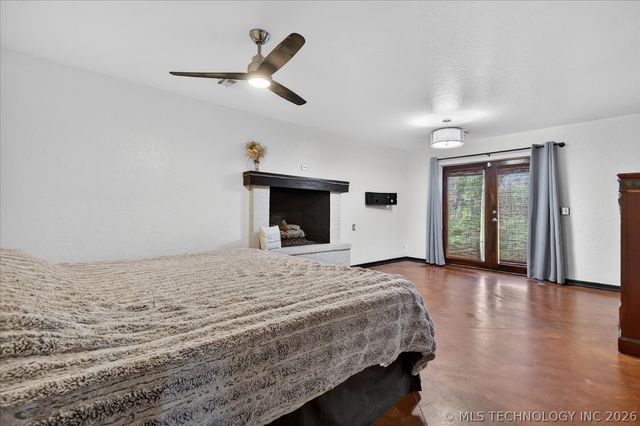 725 Kenwood Drive, Bartlesville, OK 74006
