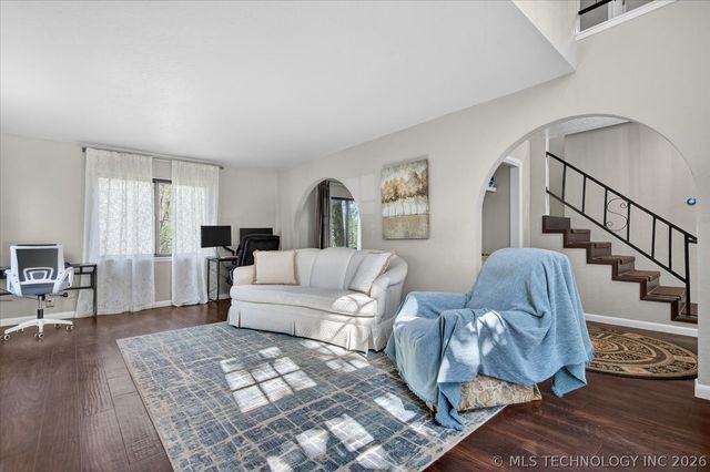 725 Kenwood Drive, Bartlesville, OK 74006