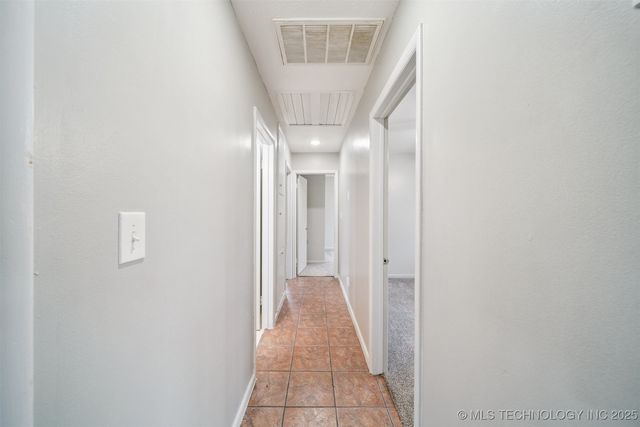 8206 E 530 Road, Claremore, OK 74019