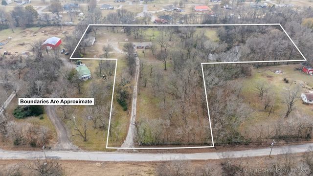 8206 E 530 Road, Claremore, OK 74019