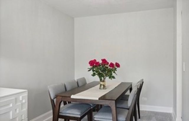 1301 N Western Avenue 231, Lake Forest, IL 60045