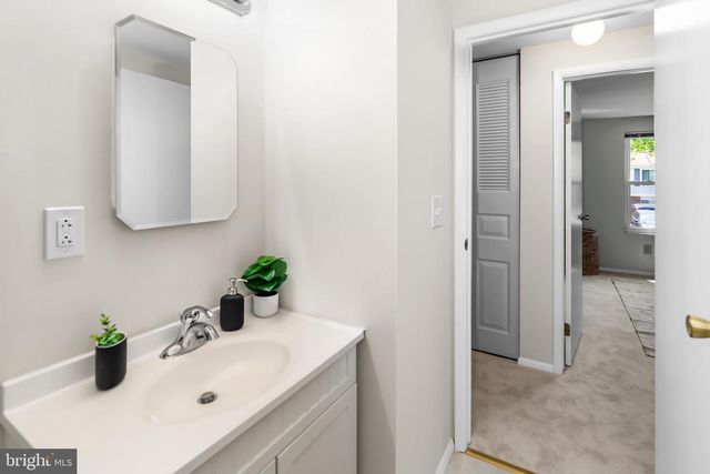 13605 DUHART RD, Germantown, MD 20874