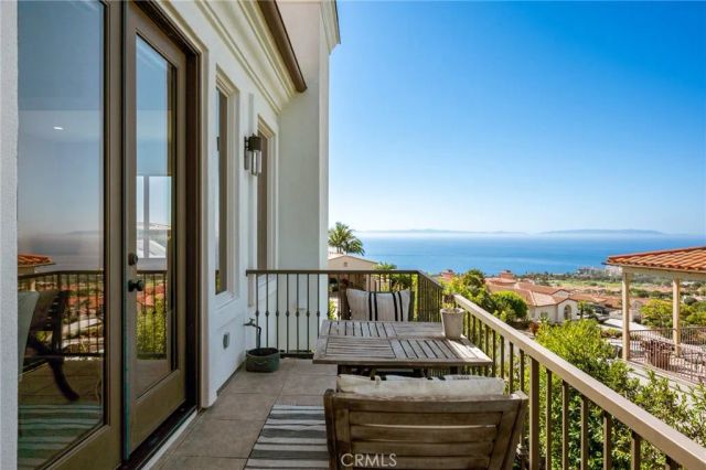 33 Nuvola Court, Rancho Palos Verdes, CA 90275