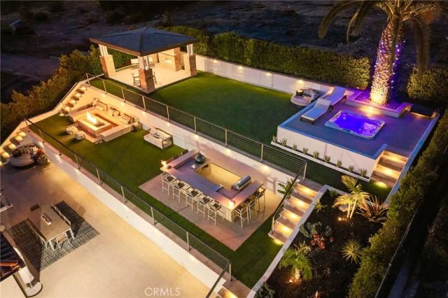 33 Nuvola Court, Rancho Palos Verdes, CA 90275
