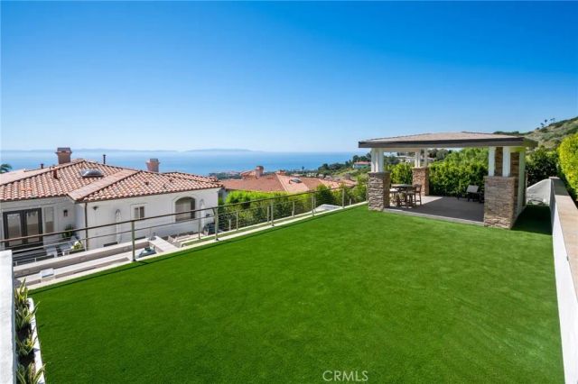 33 Nuvola Court, Rancho Palos Verdes, CA 90275