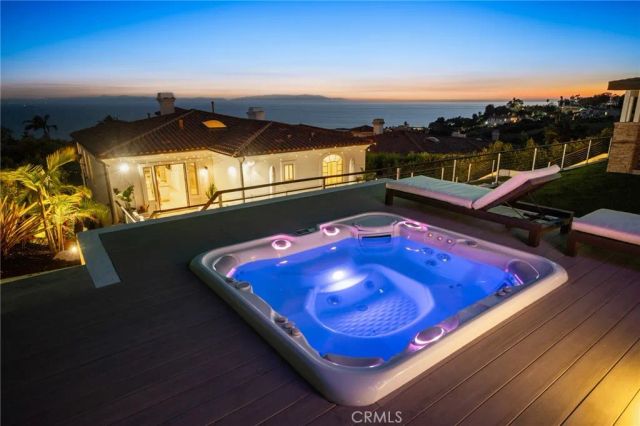 33 Nuvola Court, Rancho Palos Verdes, CA 90275