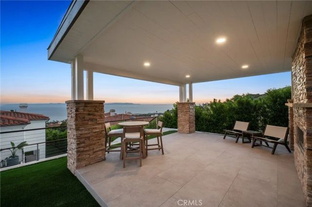 33 Nuvola Court, Rancho Palos Verdes, CA 90275