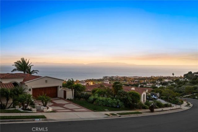 33 Nuvola Court, Rancho Palos Verdes, CA 90275