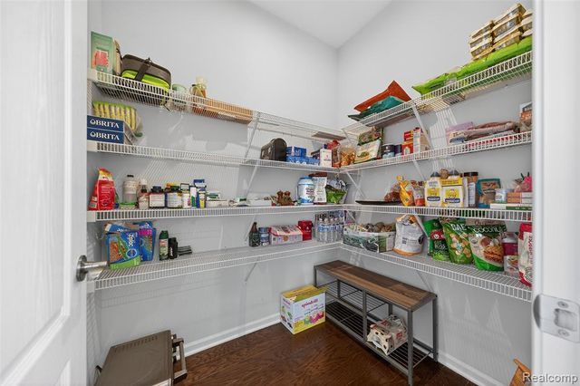 4172 Walcott Drive, Lake Orion, MI 48359