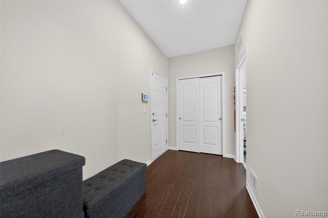 4172 Walcott Drive, Lake Orion, MI 48359