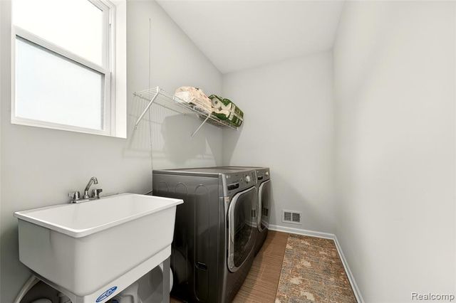 4172 Walcott Drive, Lake Orion, MI 48359