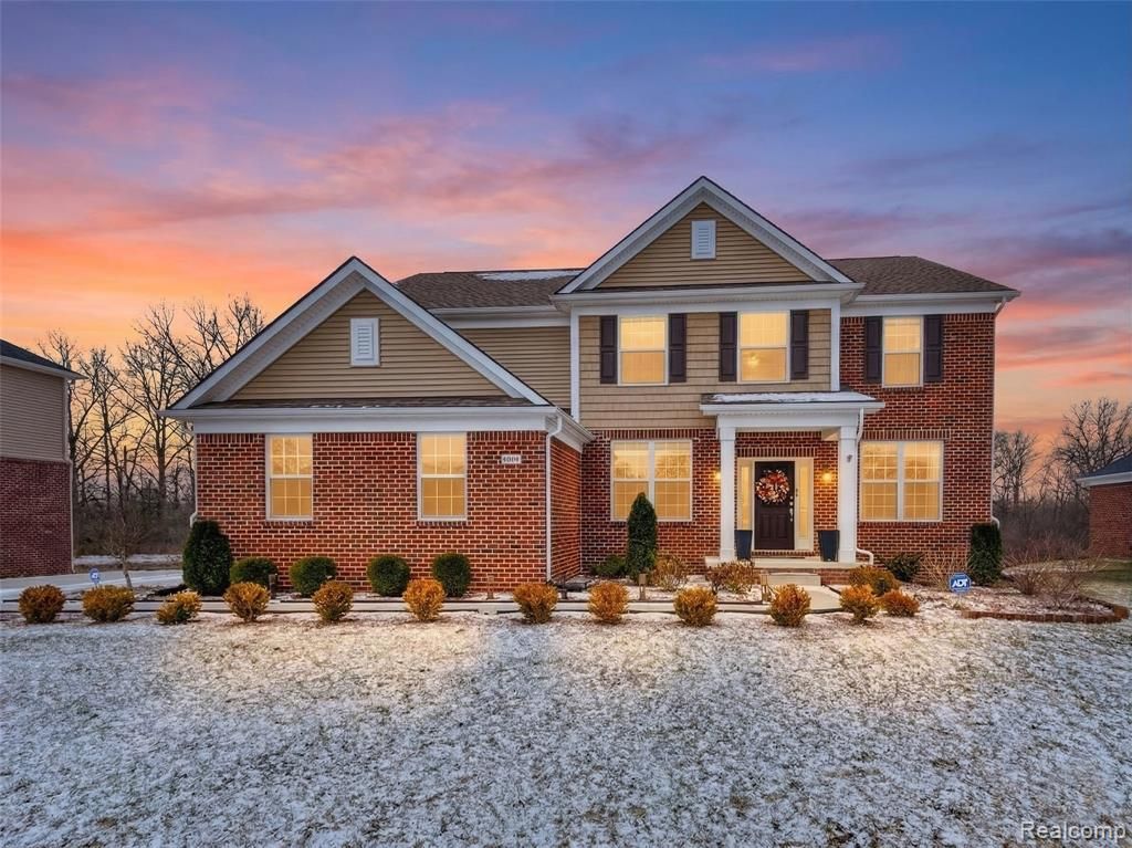4172 Walcott Drive, Lake Orion, MI 48359