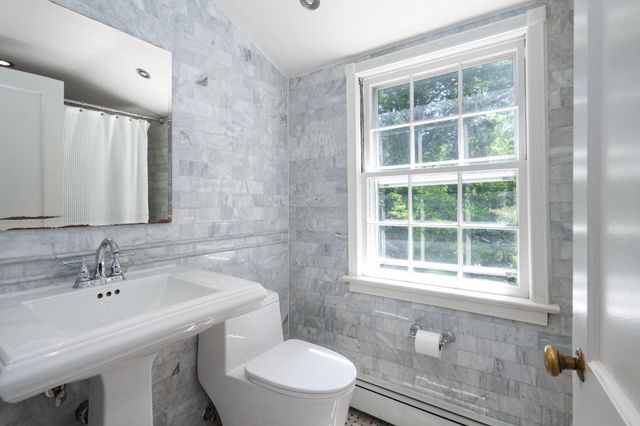 528 MERCER RD, Princeton, NJ 08540