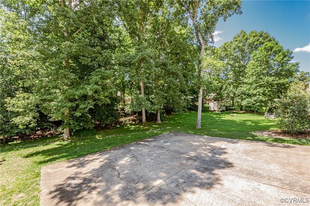4320 Dunraven Rd, Chesterfield, VA 23236