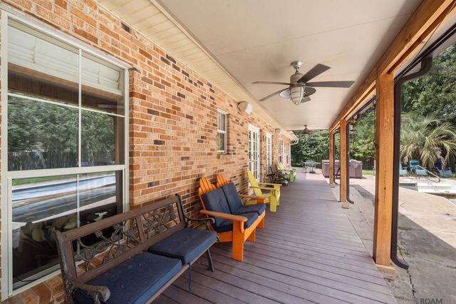 10203 Greenwell Springs Rd, Baton Rouge, LA 70814