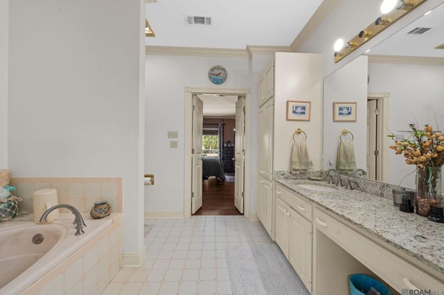 10203 Greenwell Springs Rd, Baton Rouge, LA 70814
