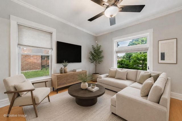 36 E Touhy Avenue, Park Ridge, IL 60068