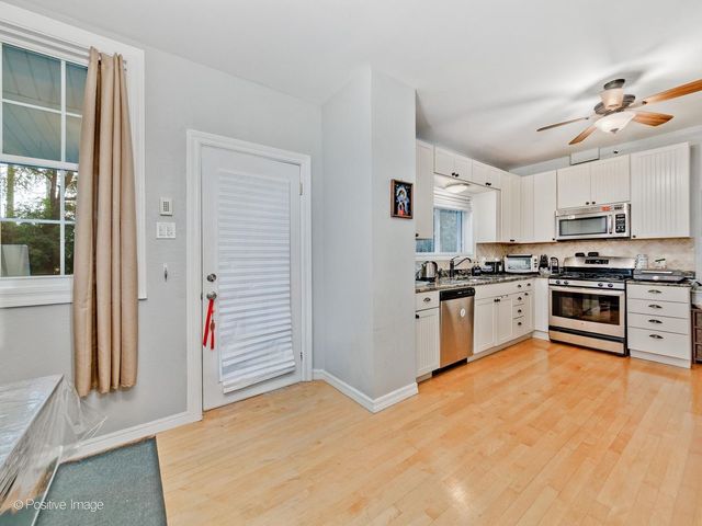 36 E Touhy Avenue, Park Ridge, IL 60068