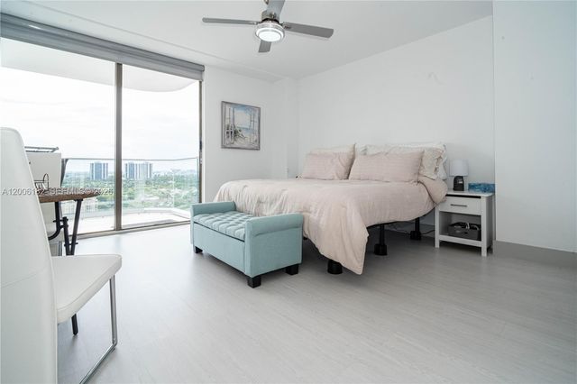 19707 Turnberry Way 18C, Aventura, FL 33180