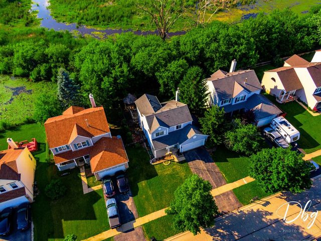 60 W Dahlia Lane, Round Lake Beach, IL 60073