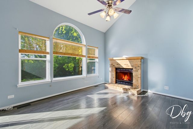 60 W Dahlia Lane, Round Lake Beach, IL 60073