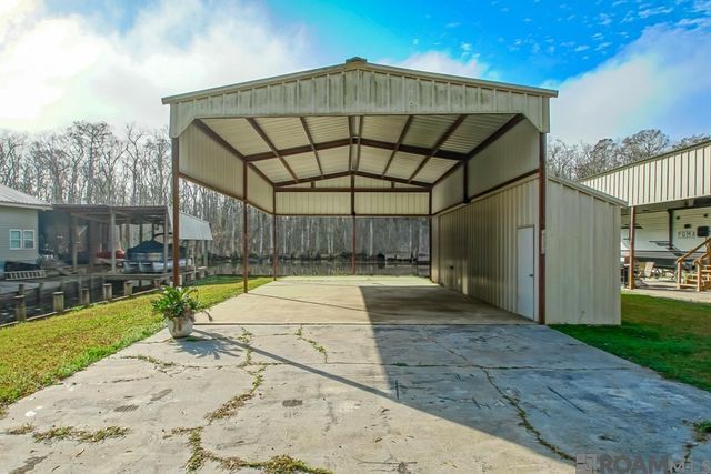 23340 Chene Blanc Ln, Maurepas, LA 70449