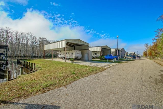 23340 Chene Blanc Ln, Maurepas, LA 70449