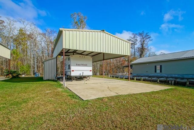 23340 Chene Blanc Ln, Maurepas, LA 70449