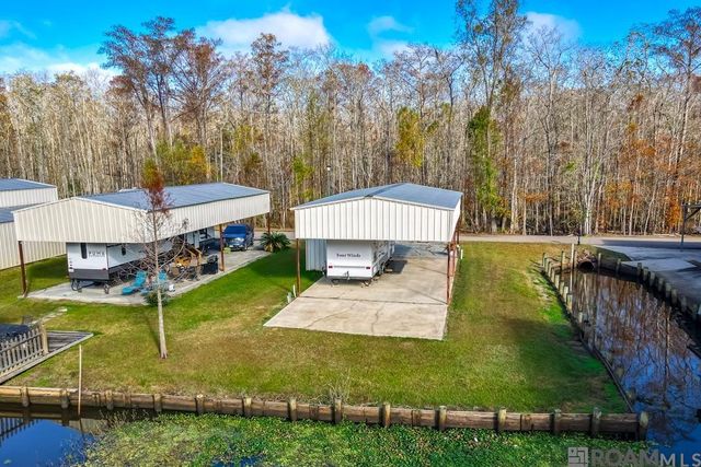 23340 Chene Blanc Ln, Maurepas, LA 70449