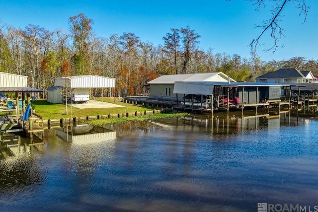 23340 Chene Blanc Ln, Maurepas, LA 70449