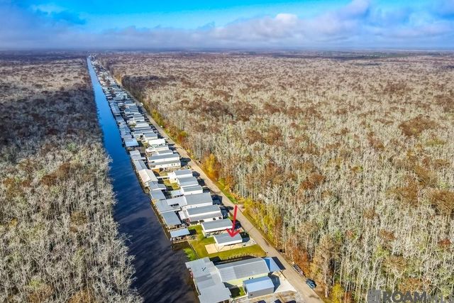 23340 Chene Blanc Ln, Maurepas, LA 70449