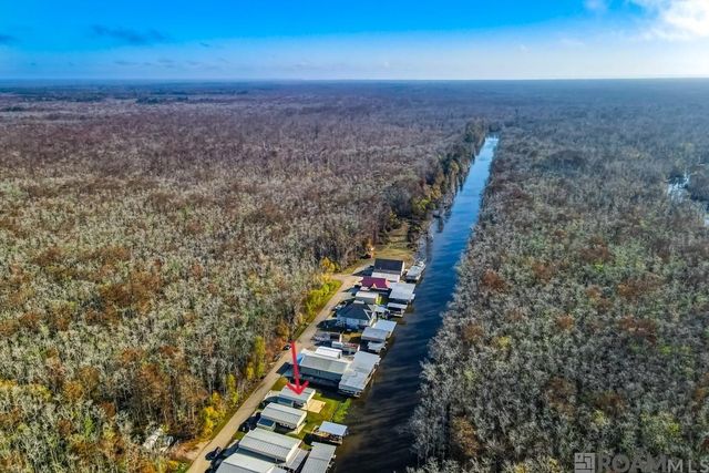 23340 Chene Blanc Ln, Maurepas, LA 70449