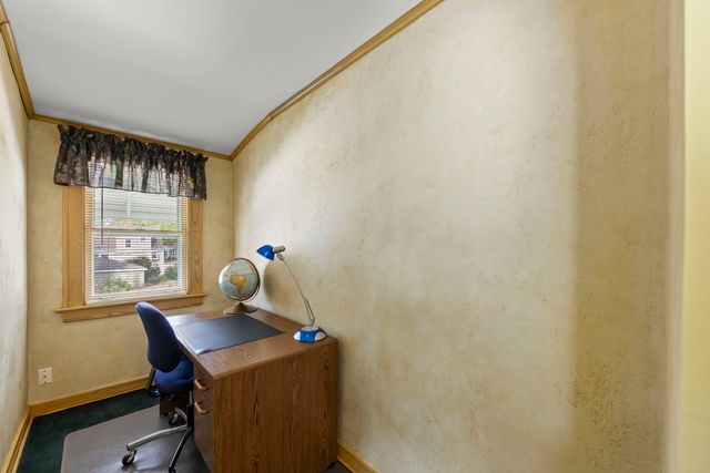 14918 Hamlin Avenue, Midlothian, IL 60445